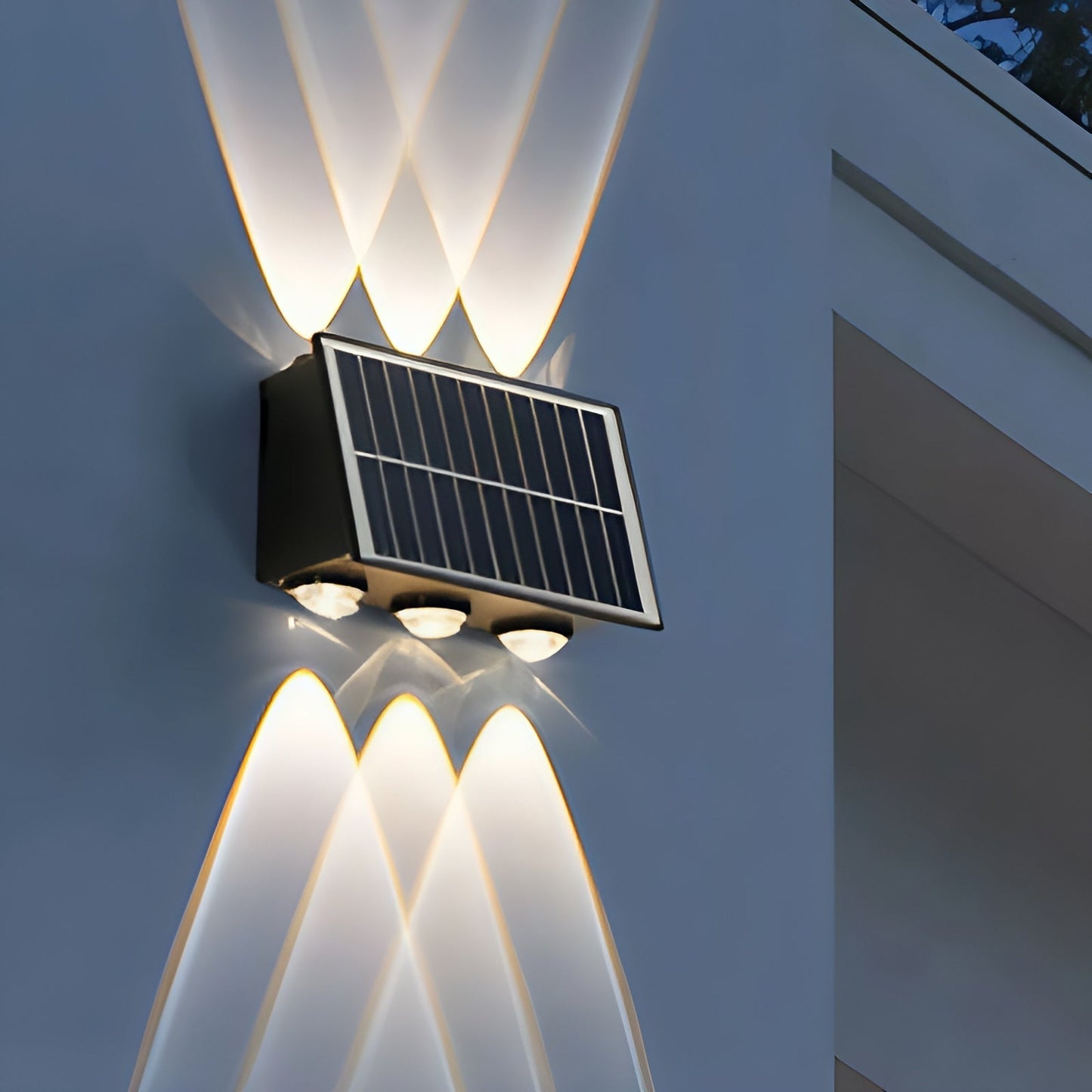 Solar Powered Wall Sconce – Dusk-to-Dawn LED, Warm/White, Waterproof