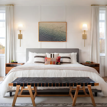 Classic Elegance Wall Light - Rechargeable LED, 16 Colors, Remote