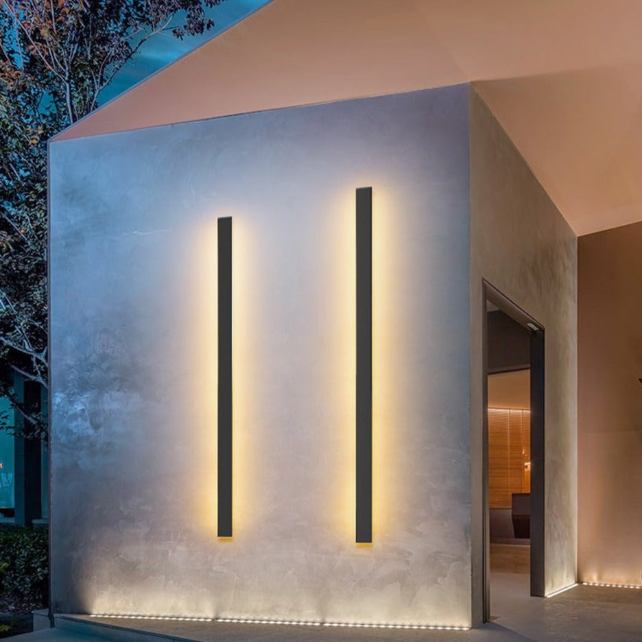 Linear Luxe Outdoor Wall Sconce - Weatherproof LED, Modern Facade Light