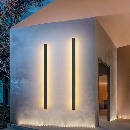 Linear Luxe Outdoor Wall Sconce - Weatherproof LED, Modern Facade Light