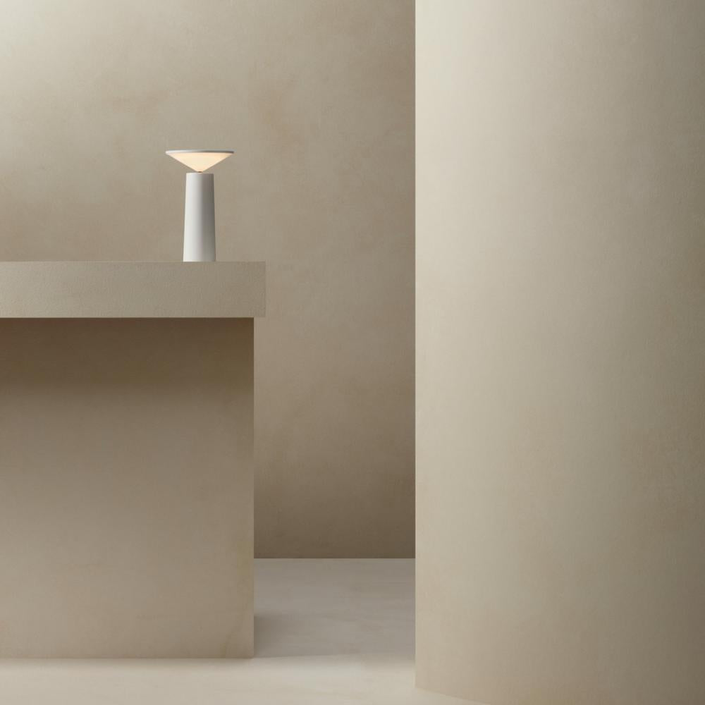 TriLight Minimalist Adjustable LED Table Lamp