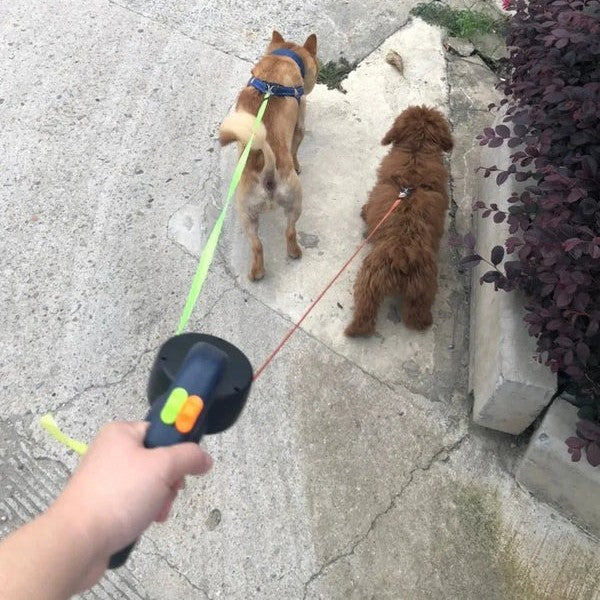 TwistFree Duo Retractable Leash for One or Two Dogs