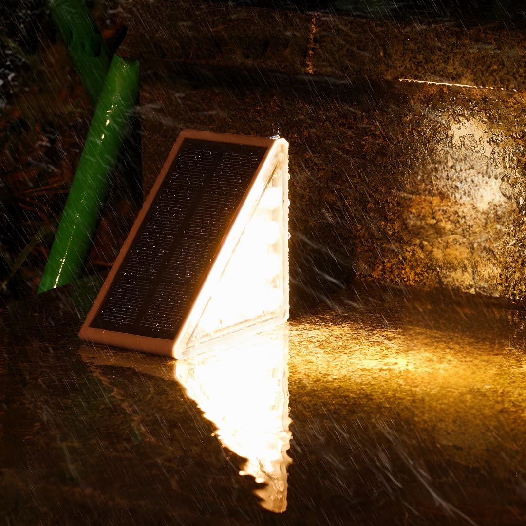 Solar Powered Stair Lights - Dusk-to-Dawn, Weatherproof